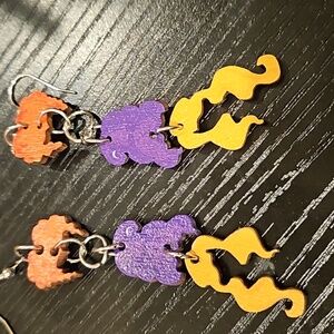 New Hocus Pocus earrings dangle